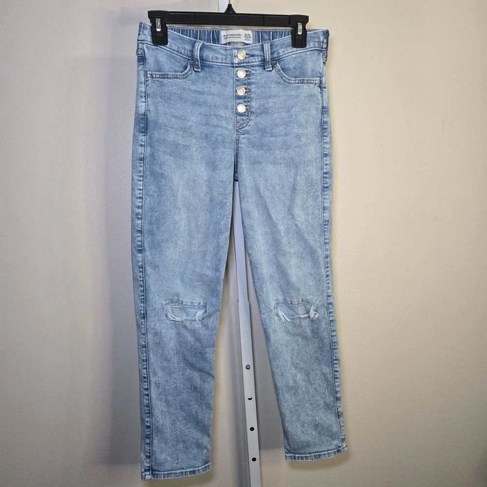 Abercrombie Kids High Rise Mini Mom Jeans Light Wash Distressed Button Fly 15/16